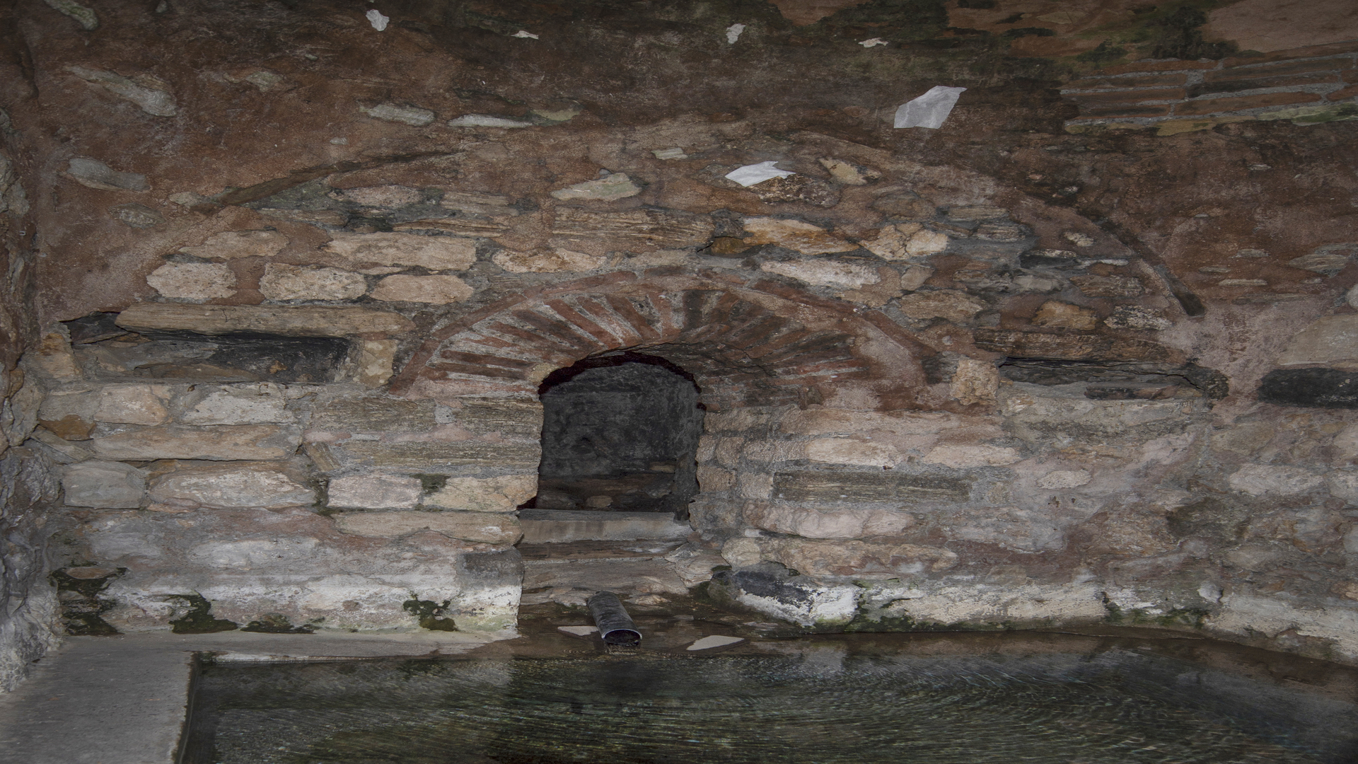 Sinanlı Roma Ilıca Havuzu