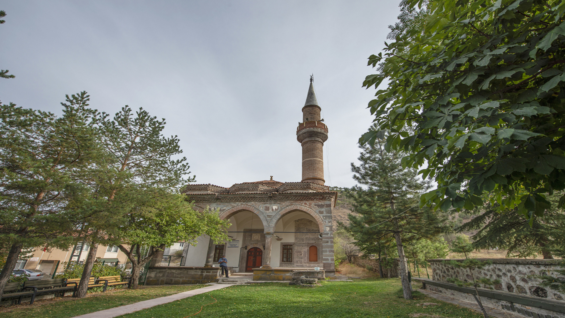 Peçenek Camii