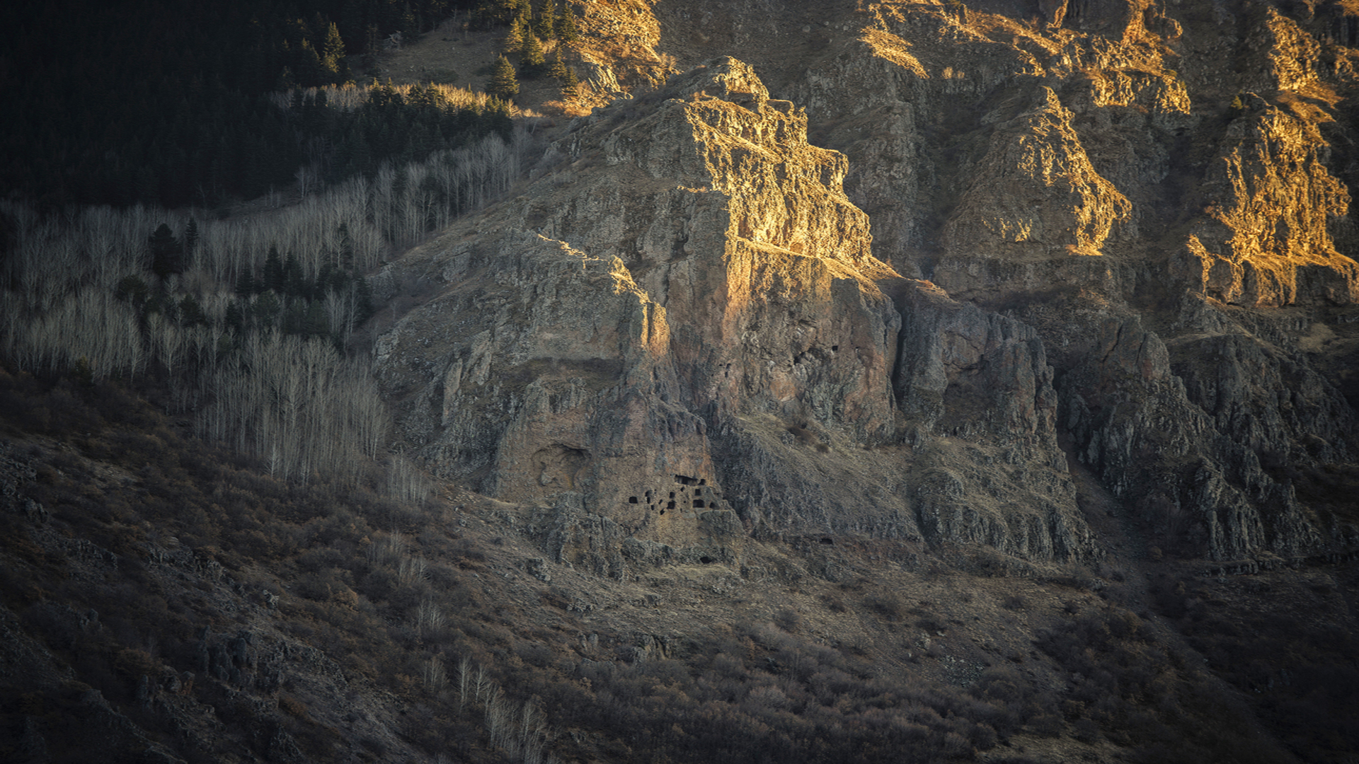 Eğerlibaşköy Mağaraları