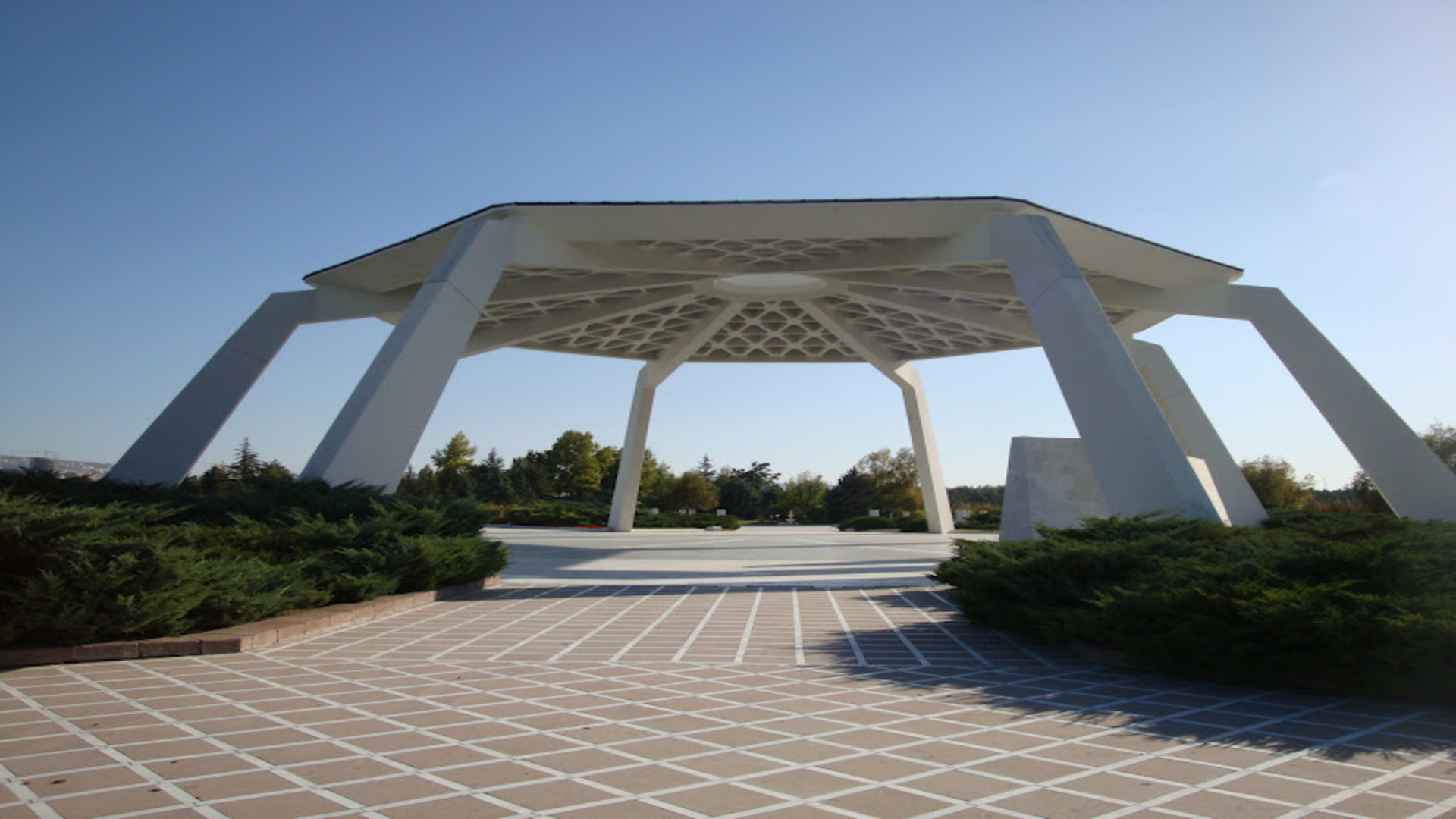 Devlet Büyükleri Anıt Mezarlığı