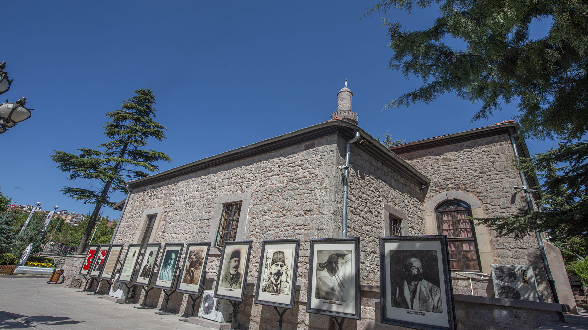 Tacettin Sultan Camii ve Dergahı