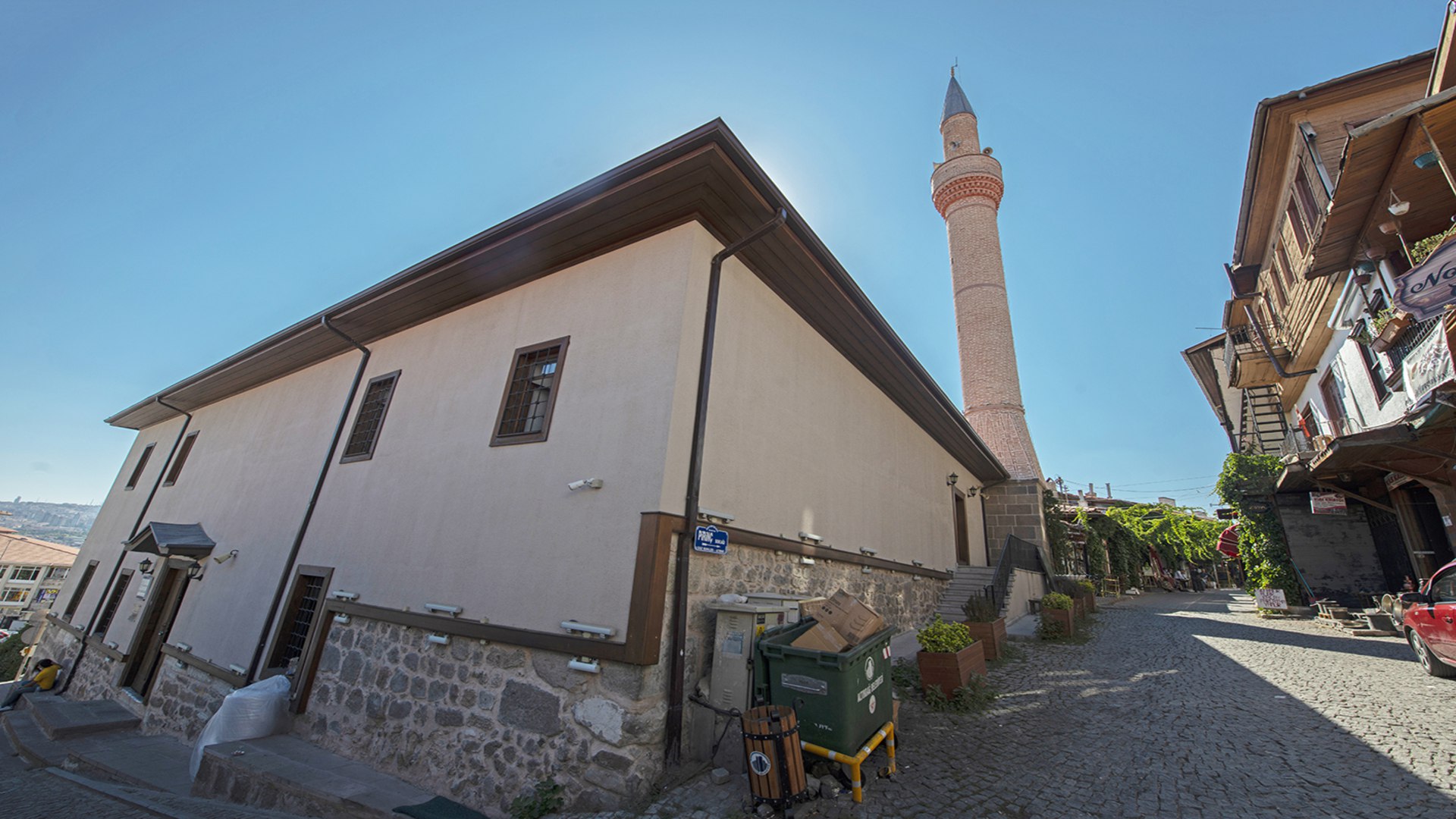 Ahi Elvan Camii